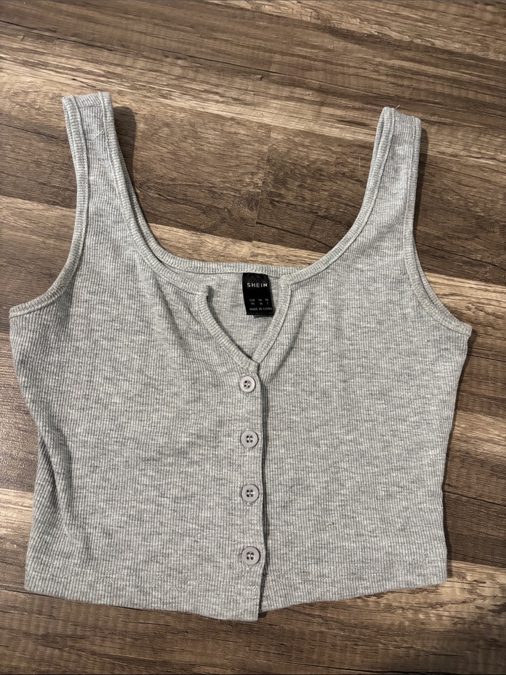 SHEIN Light Gray Ribbed Button-Front Crop Tank